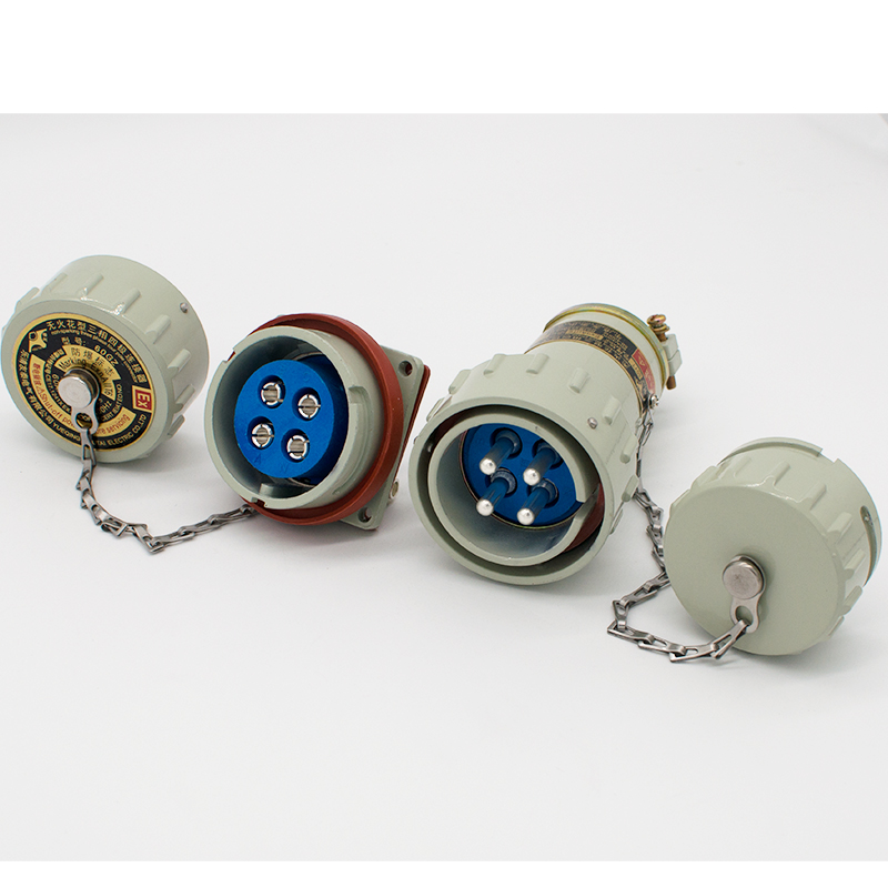 三相四极防爆连接器